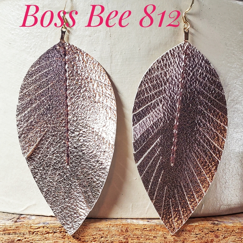 Boss Bee 812 earrings